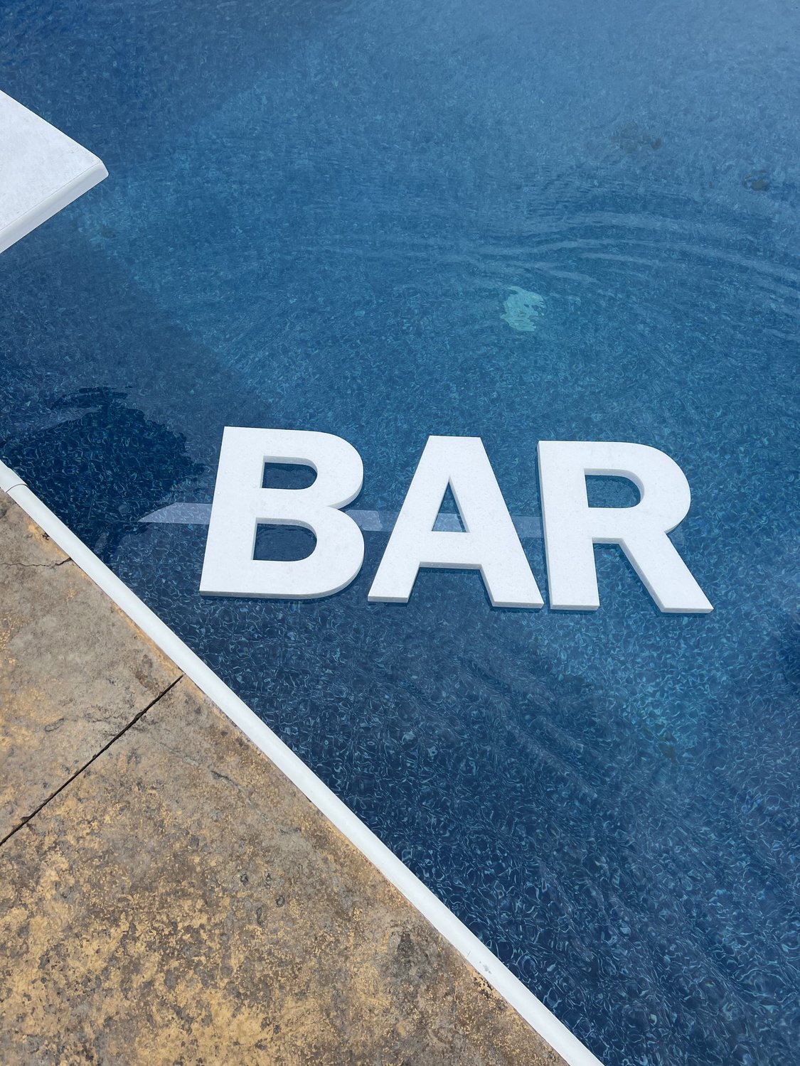 bar